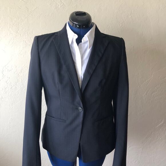 Ann Taylor Pinstripe Navy Blazer Size 4P - Picture 1 of 3